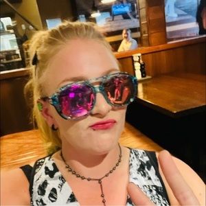 Meet your Posher, Katrina